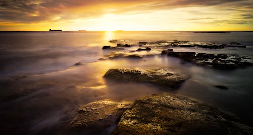 Gratis Immagine gratuita di costa rocciosa, drammatico, fotografia della natura Foto a disposizione