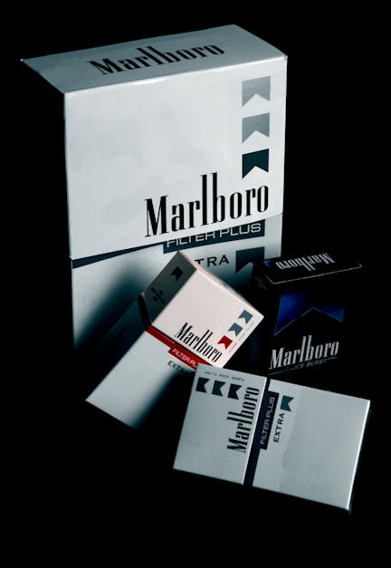 マールボロたばこ箱 無料の写真素材