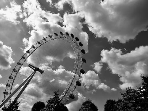 Free Grayscale Photography of Ferris Wheel Stock Photo