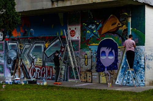 Foto profissional grátis de arte de rua, escadas, graffiti