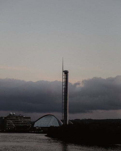Foto stok gratis awan, city_skyline, gedung tinggi