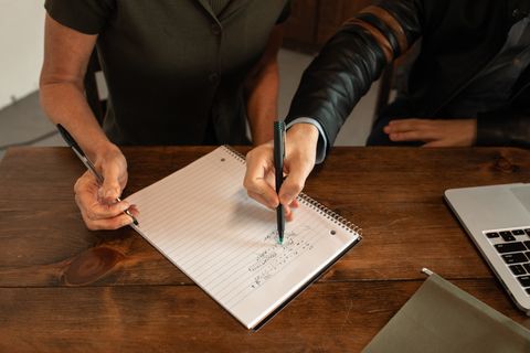 Artwork for How to Build a Business That Doesn't Need You: Louis Swart on BizBlend