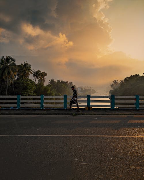 Základová fotografie zdarma na téma brzy východ slunce, chůze, most