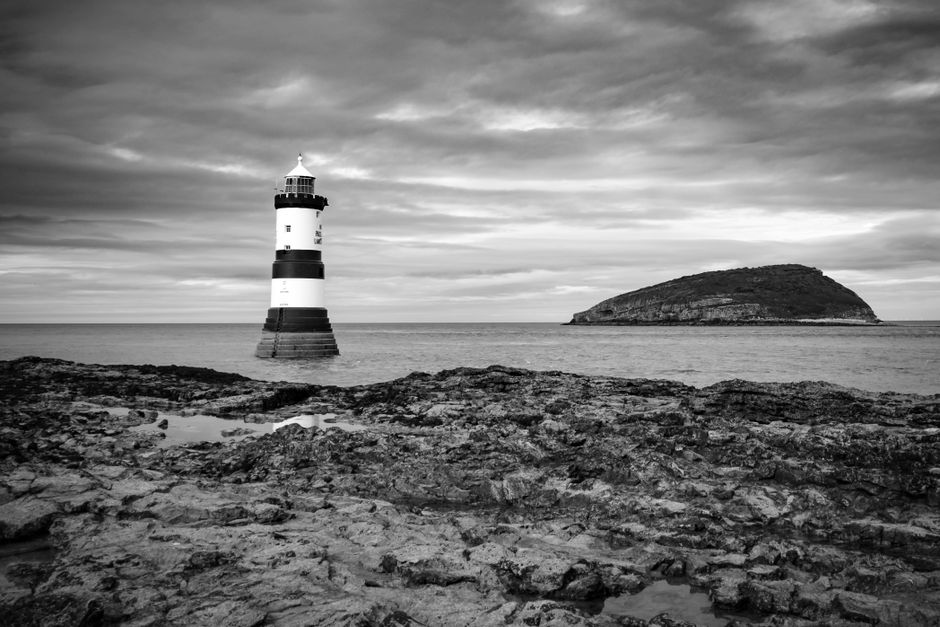 Trwyn Du Lighthouse — view 1