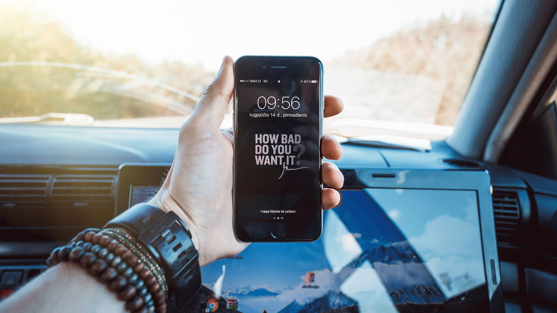 Black Iphone 7 Displaying at 09:56