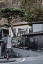 柚木日光这栋迷人的日本房屋，展示了当地建筑风格和宁静的环境