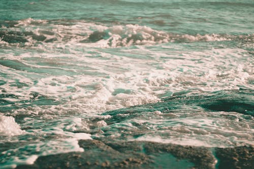 Ocean Waves Crashing on the Shore