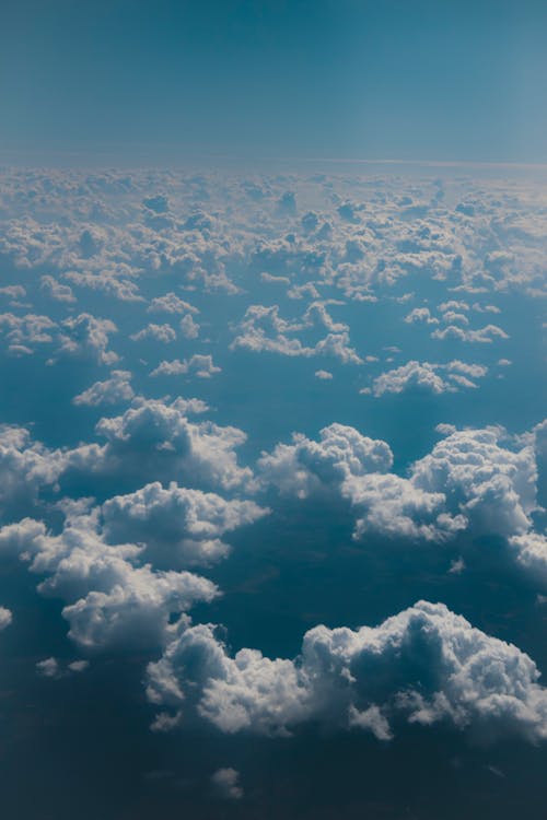 Free Beautiful White Clouds and Blue Sky Stock Photo