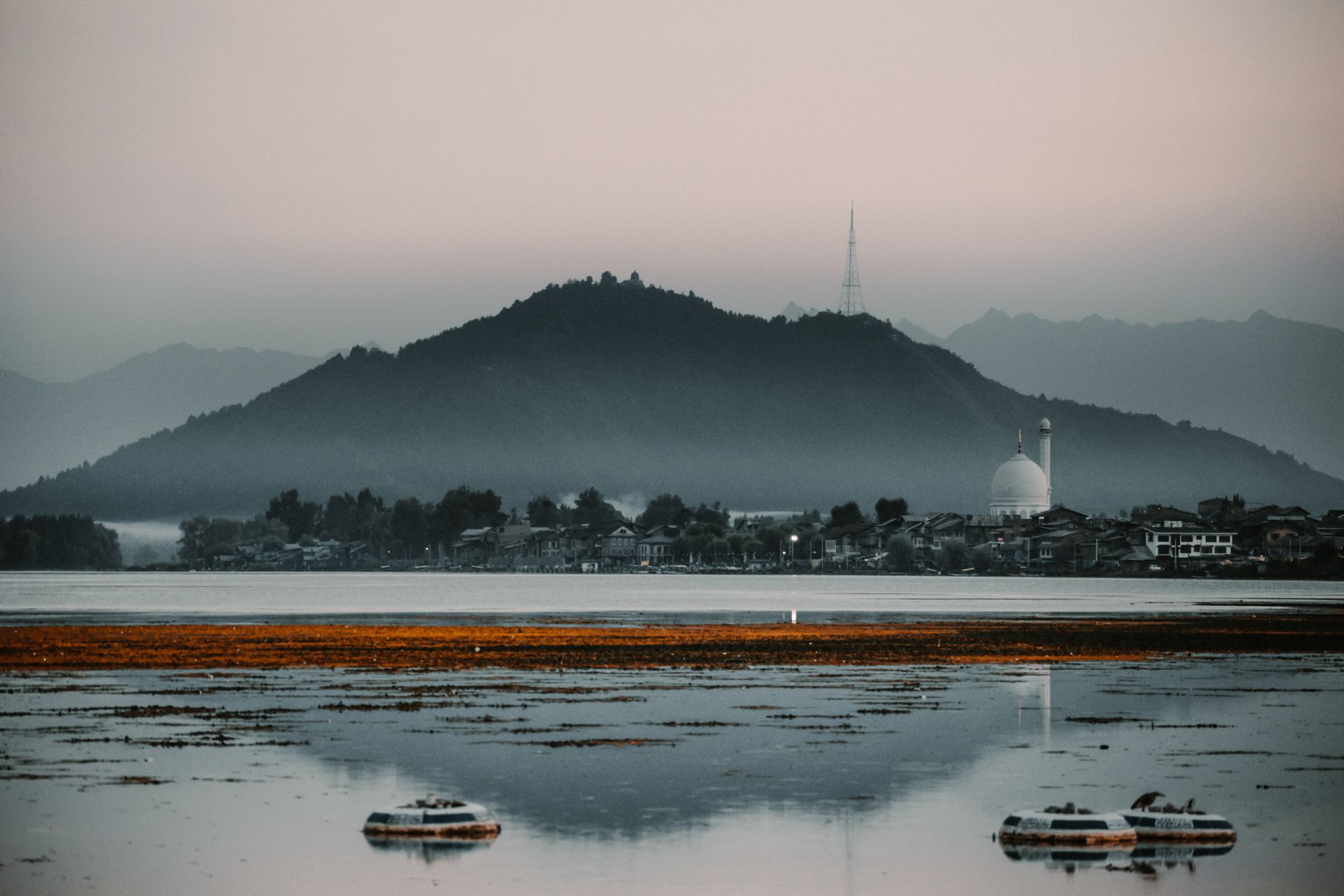 Popular sights in Jammu And Kashmir Landmarks in Jammu And Kashmir