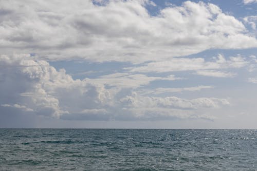 Základová fotografie zdarma na téma bílé mraky, horizont, moře