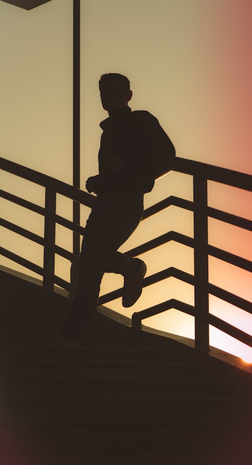 Základová fotografie zdarma na téma muž, rozbřesk, schody