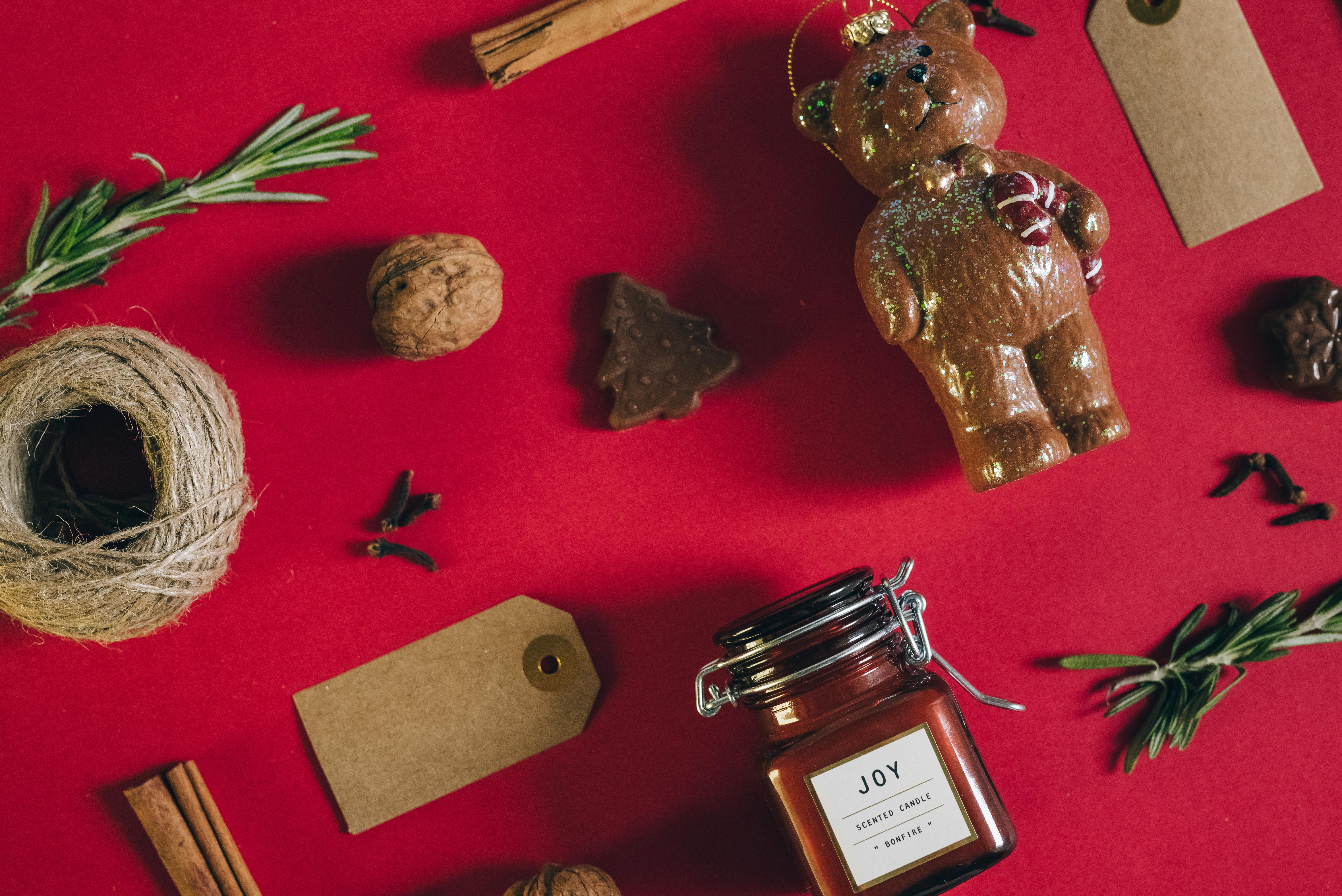 Unexpected twists: From unconventional spices to uncommon candle aromas