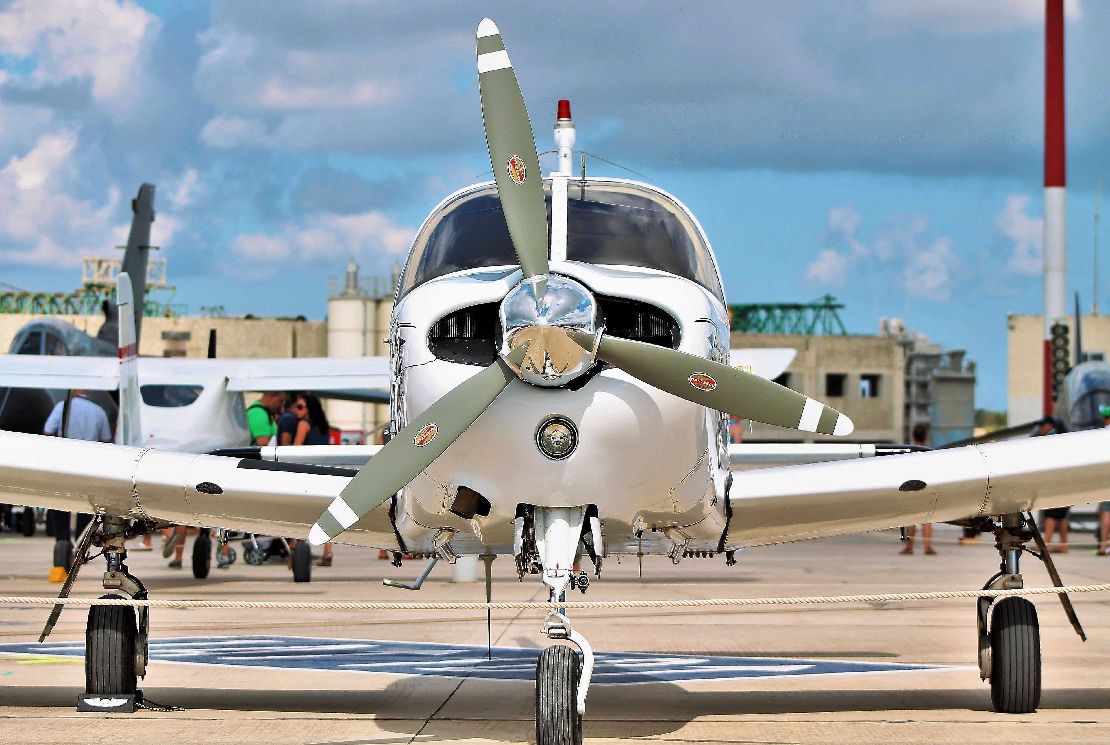 Upavon Aerodrome (EGDJ), Pewsey, Wiltshire — private jet cleaning
