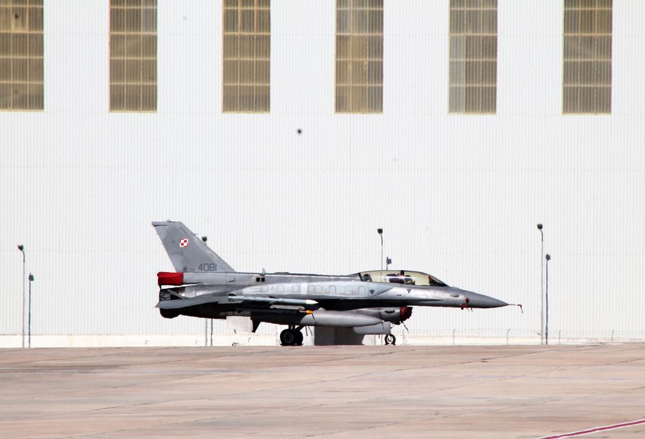 Более половины украинских F-16 на техническом обслуживании: Киев может остаться без боеспособных истребителей к концу года