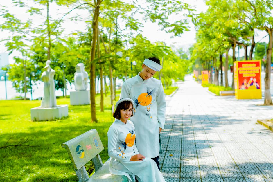 ao dai couple vietnam