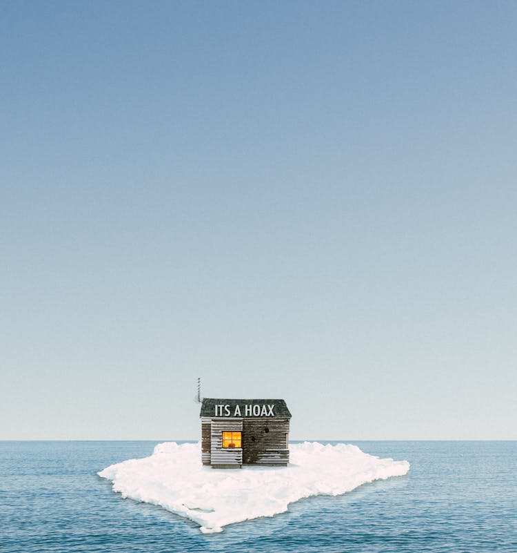 House On An Iceberg 