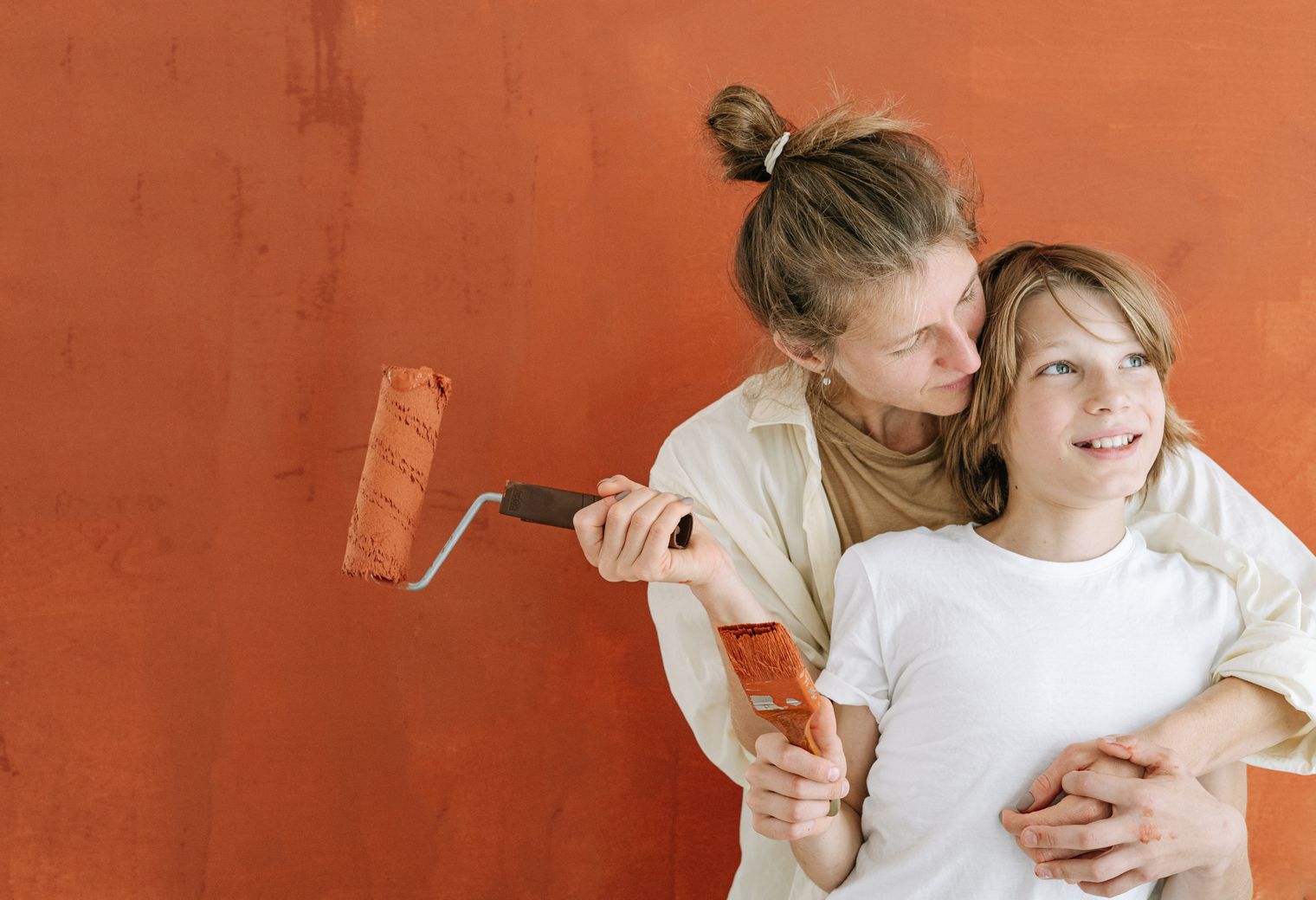Plastering and Skimming in Luxted — woodwork brushed to a crisp, smooth line