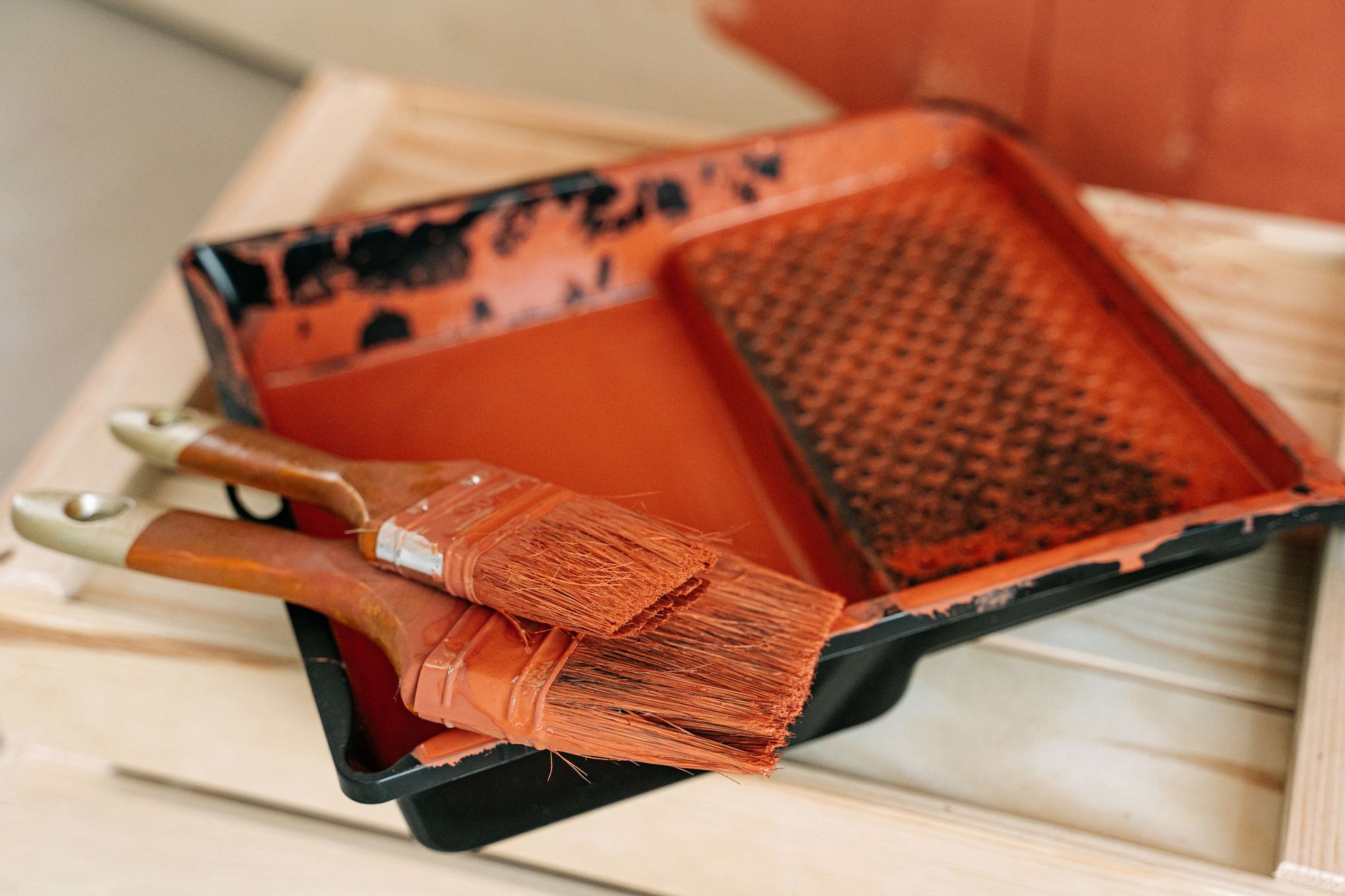 Best Paint Trays 2026: Roller, Liners & Magnetic
