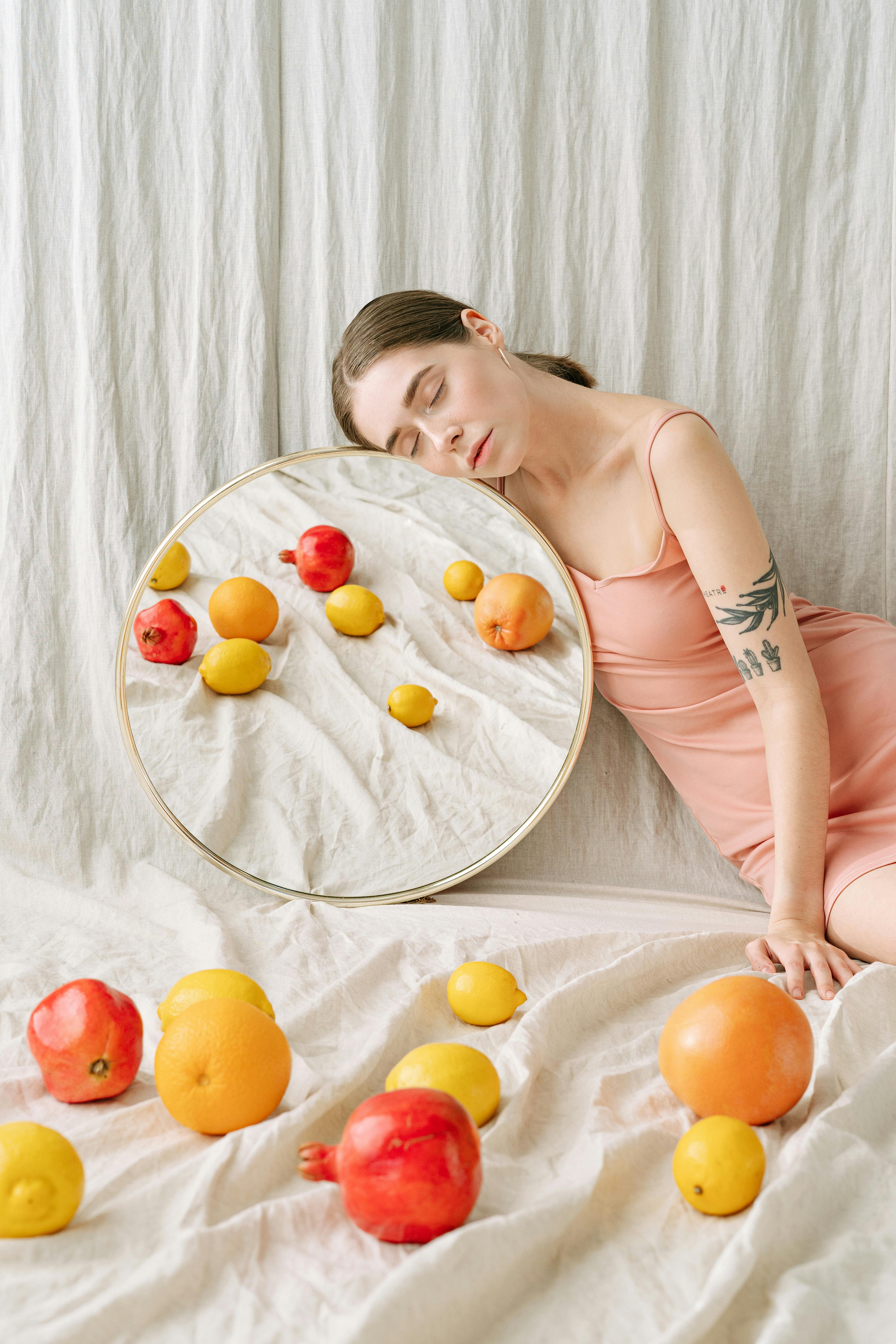 What does lemon do to a woman's body?