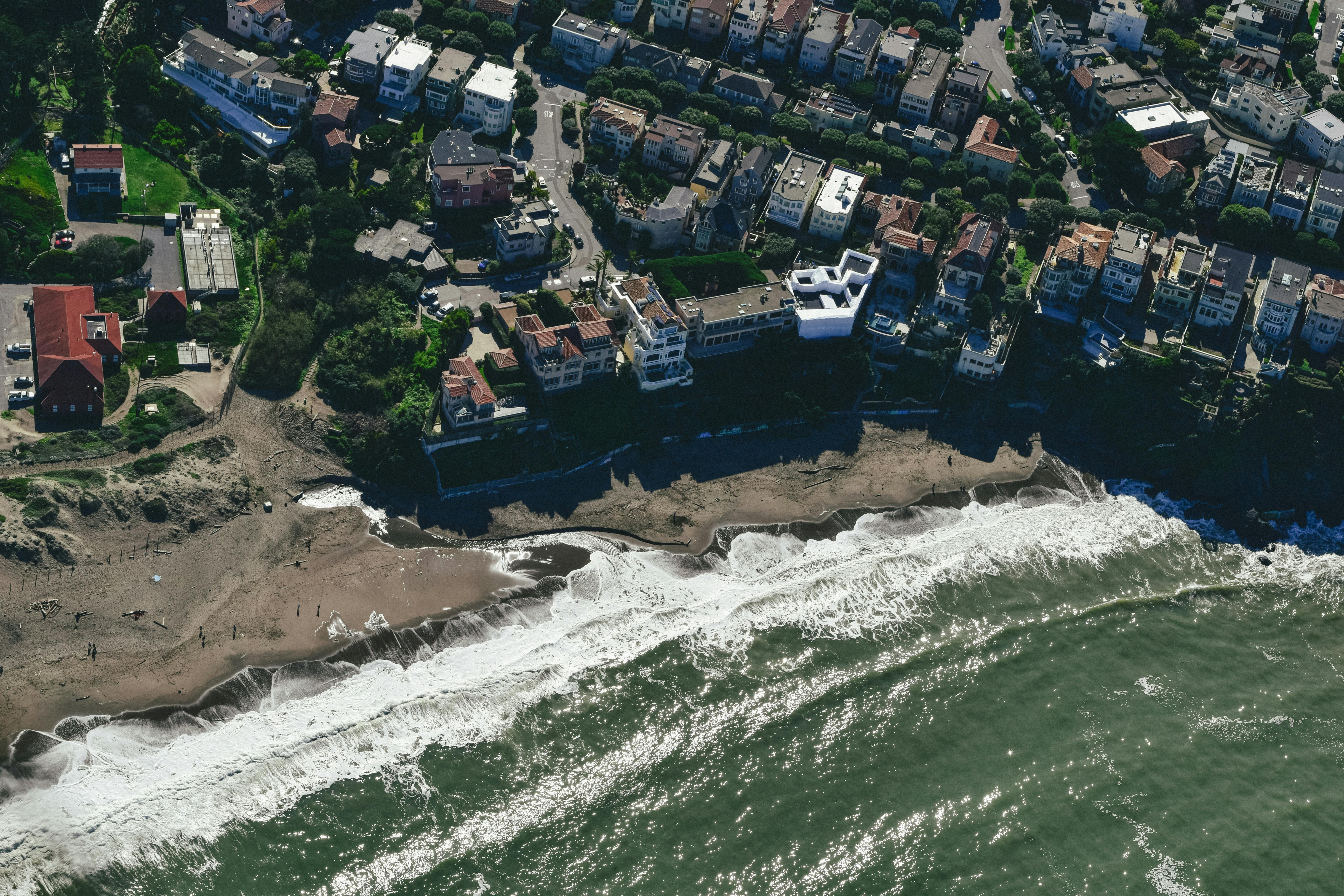 A More Troubling Picture of Sea Level Rise Is Coming into View — Photo by Tim Gouw on Pexels