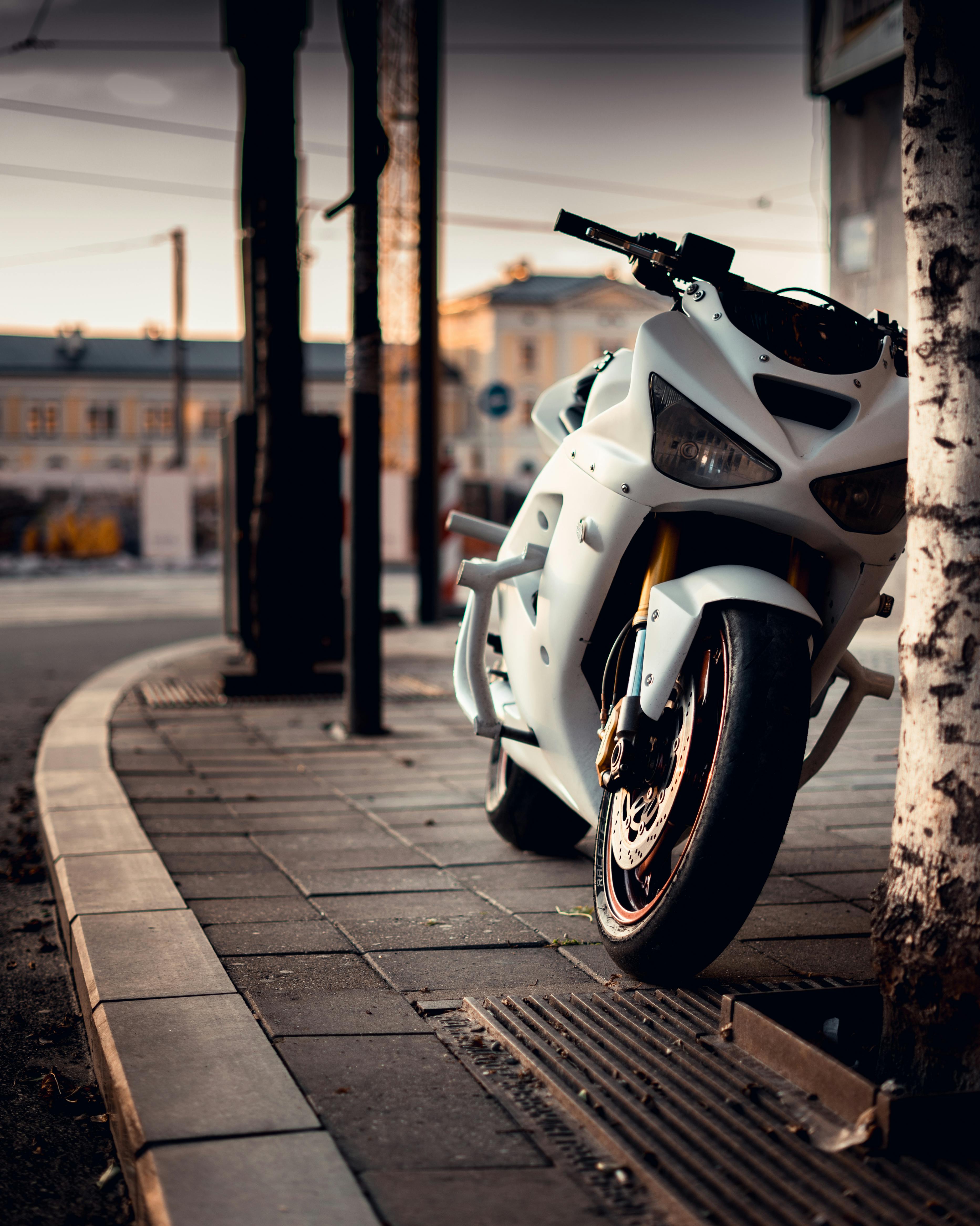 Big Bike Photos, Download The BEST Free Big Bike Stock Photos & HD Images