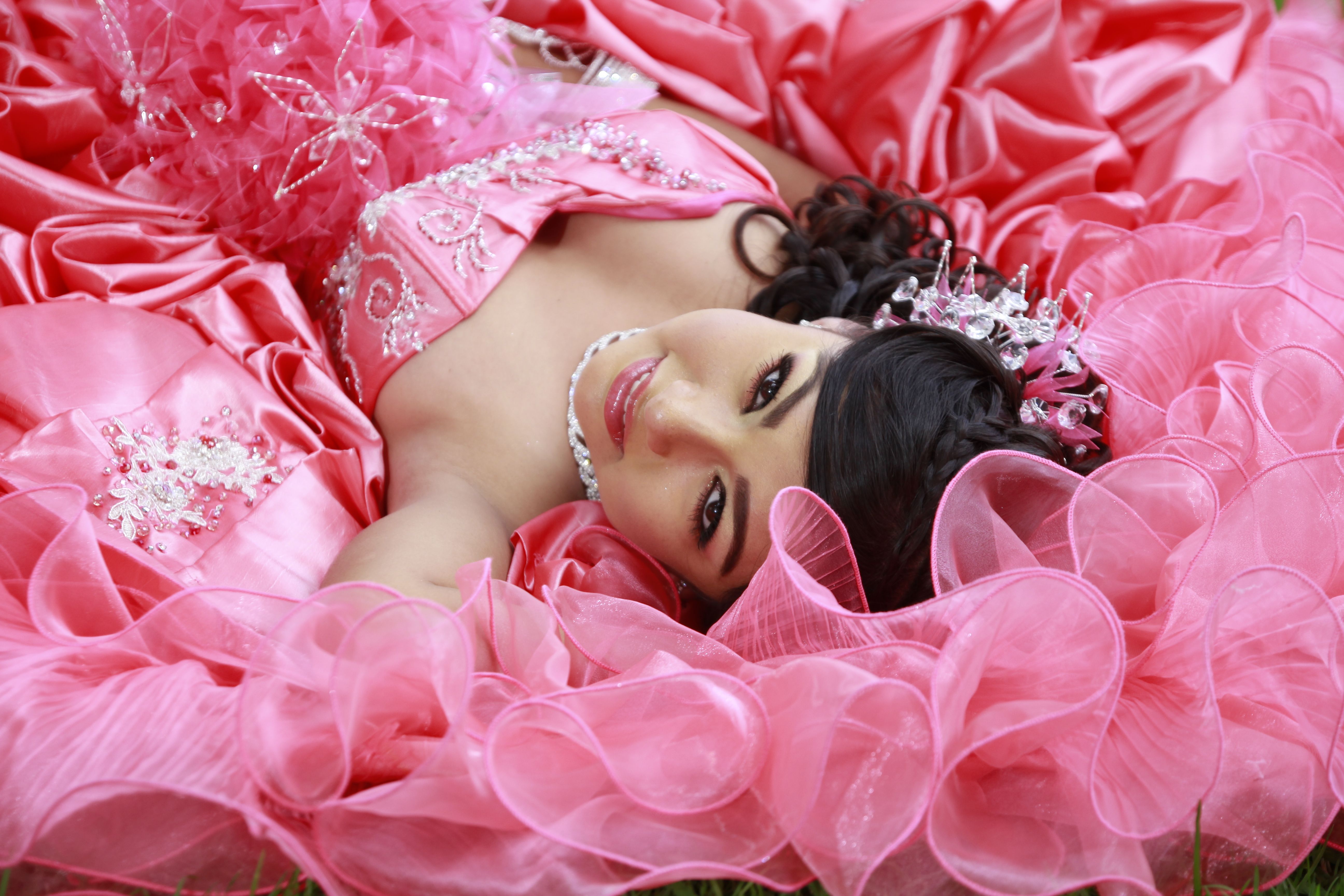 Prom Makeup For Pink Dress Photos, Download The BEST Free Prom Makeup For Pink  Dress Stock Photos & HD Images