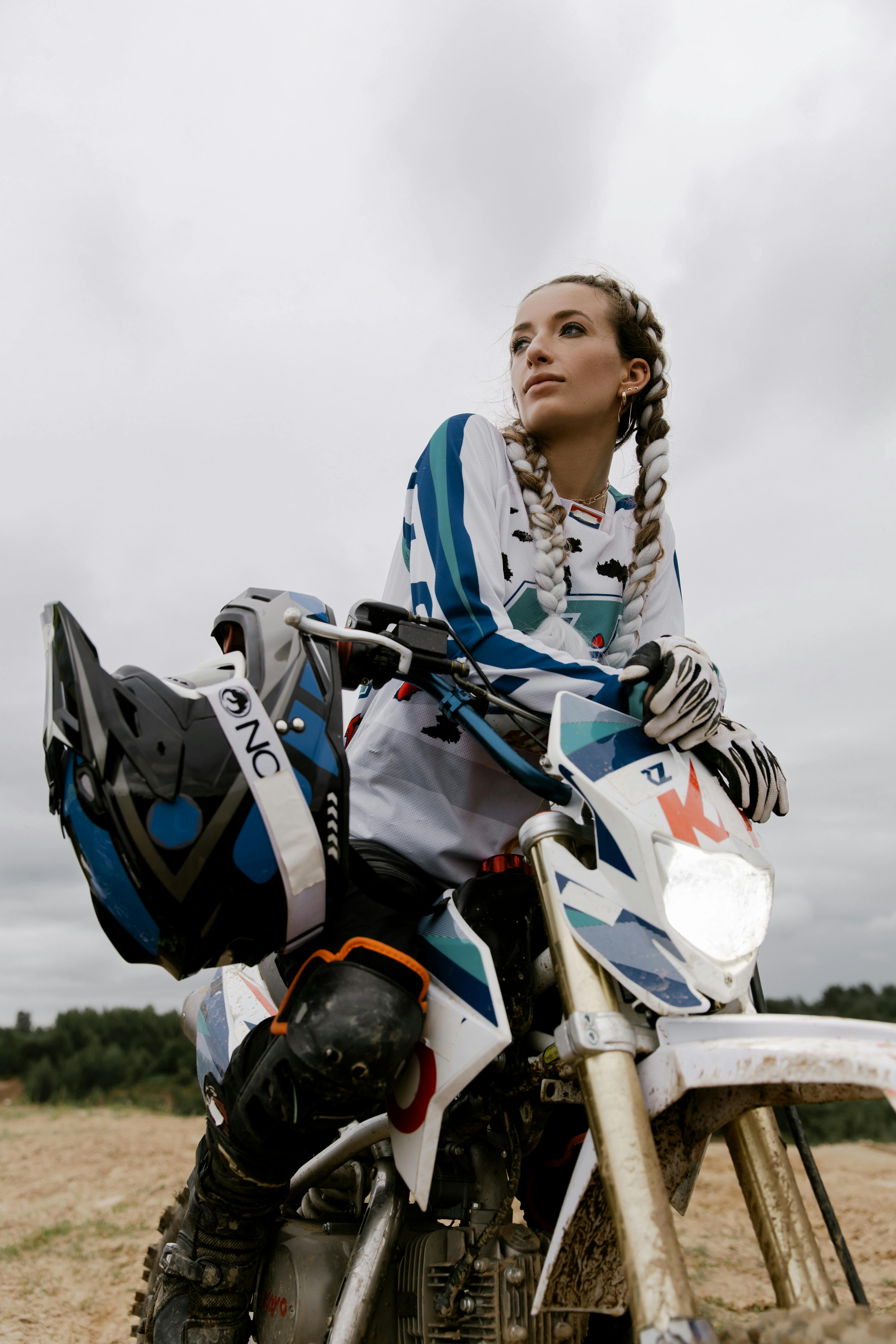 Pretty girl pose with bike stock image. Image of happy - 33580683