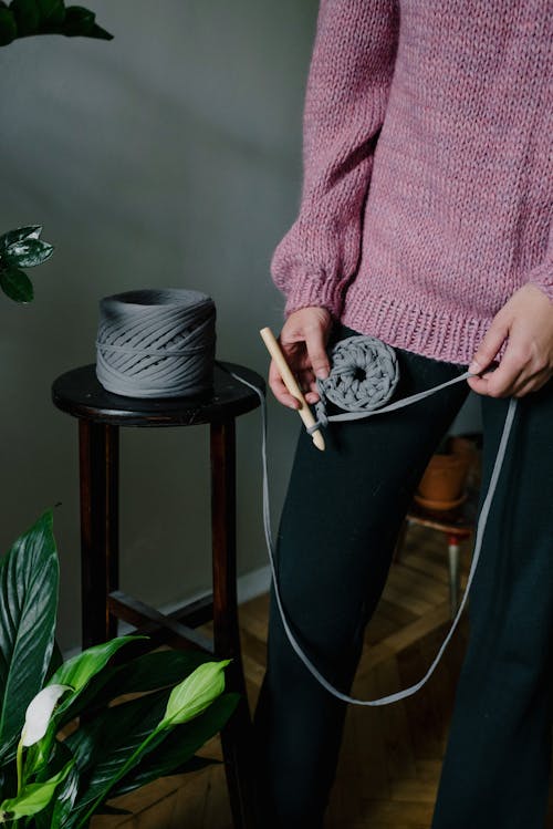 Безкоштовне стокове фото на тему «в'язання, в’язаний светр, плетіння гачком»