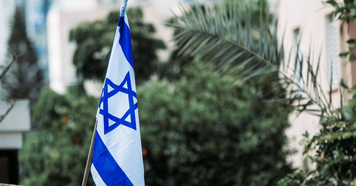 Bennett Warns Netanyahu's Rhetoric Could Incite Violence