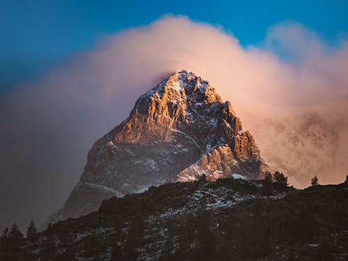 Immagine gratuita di coperto di neve, formazione rocciosa, montagna