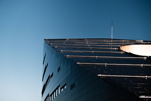 Photos gratuites de bâtiment, ciel bleu, contre-plongée