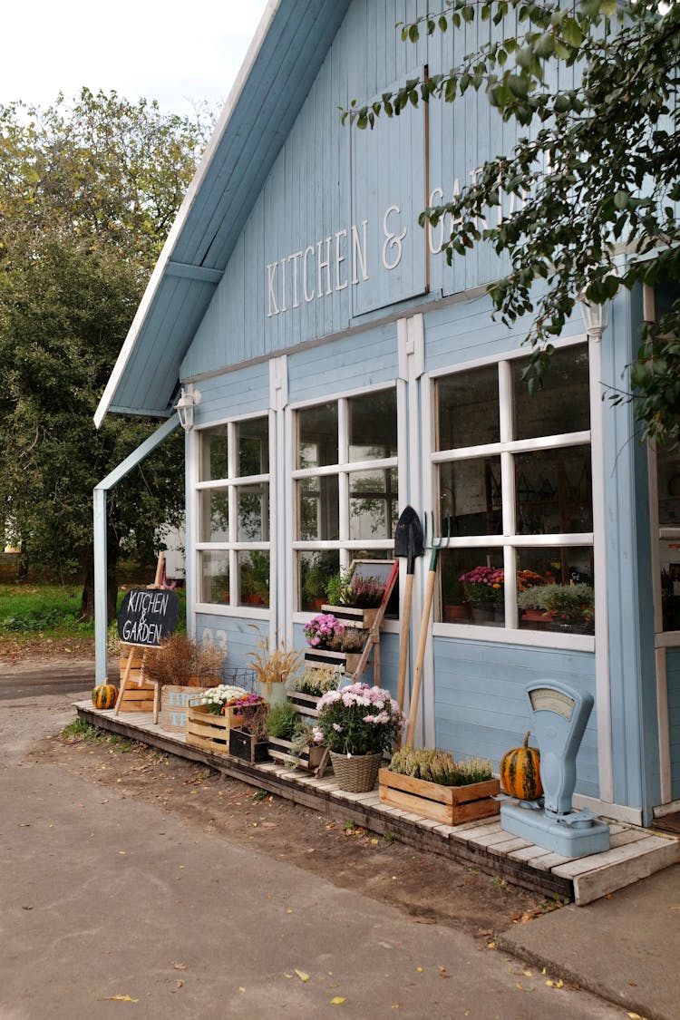 Kitchen And Garden Store 