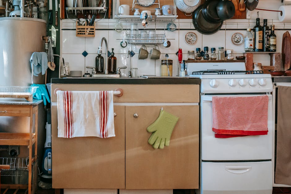 arrange pots pans cabinet stack lid rack hang tip
