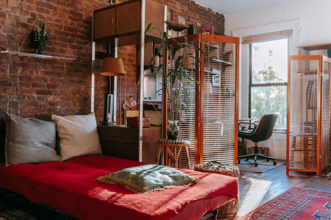 Creating a Vintage-Inspired Bedroom