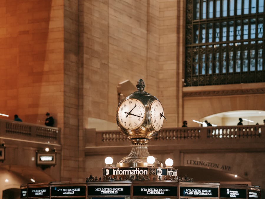 Can 12 year olds watch Stranger Things?