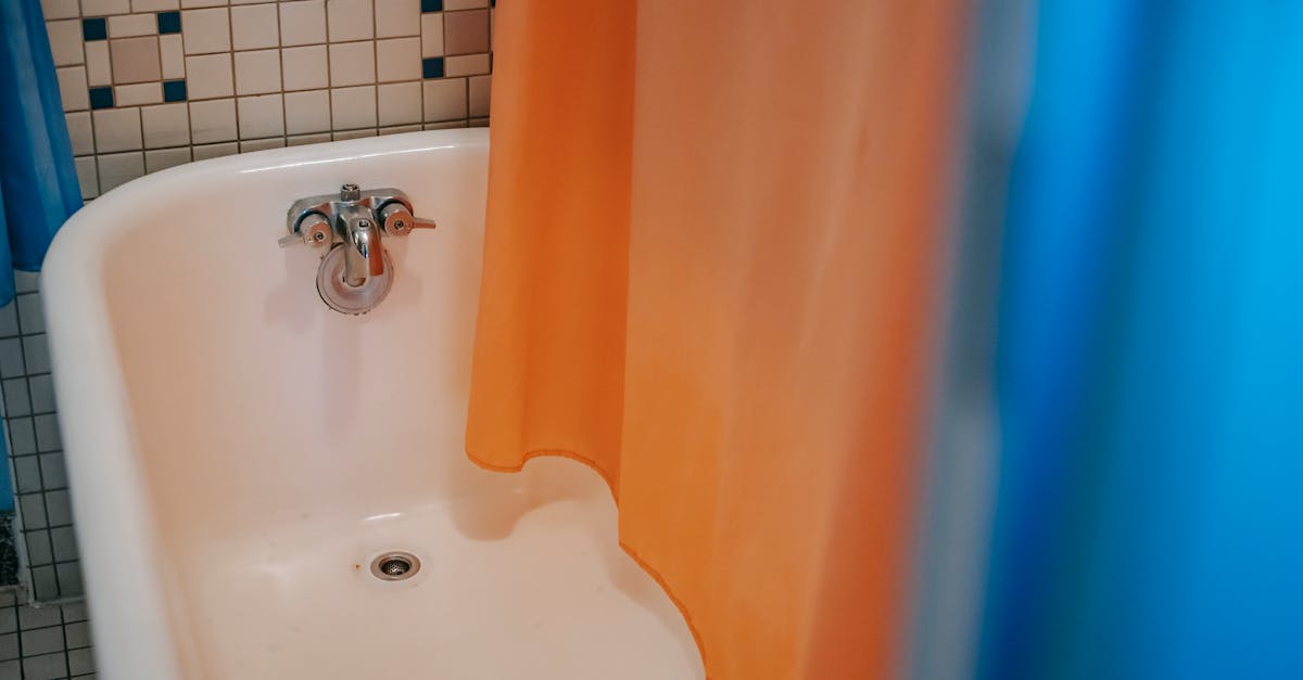 How to clean grout from bathroom tiles