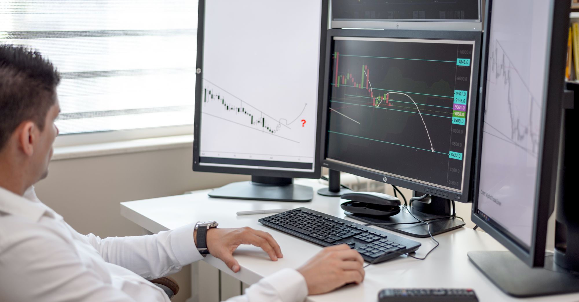 Bitcoin's $100K Bet Crumbles: Prediction Markets Price in Downside Risk