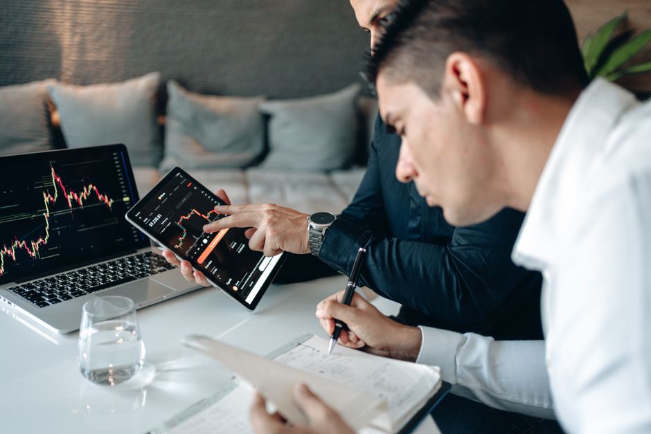 Ignore the Financial Influencers Pushing a ‘Trifecta’ ETF Strategy. Manage Risk and Volatility with 1 of These Savvy Funds Instead.