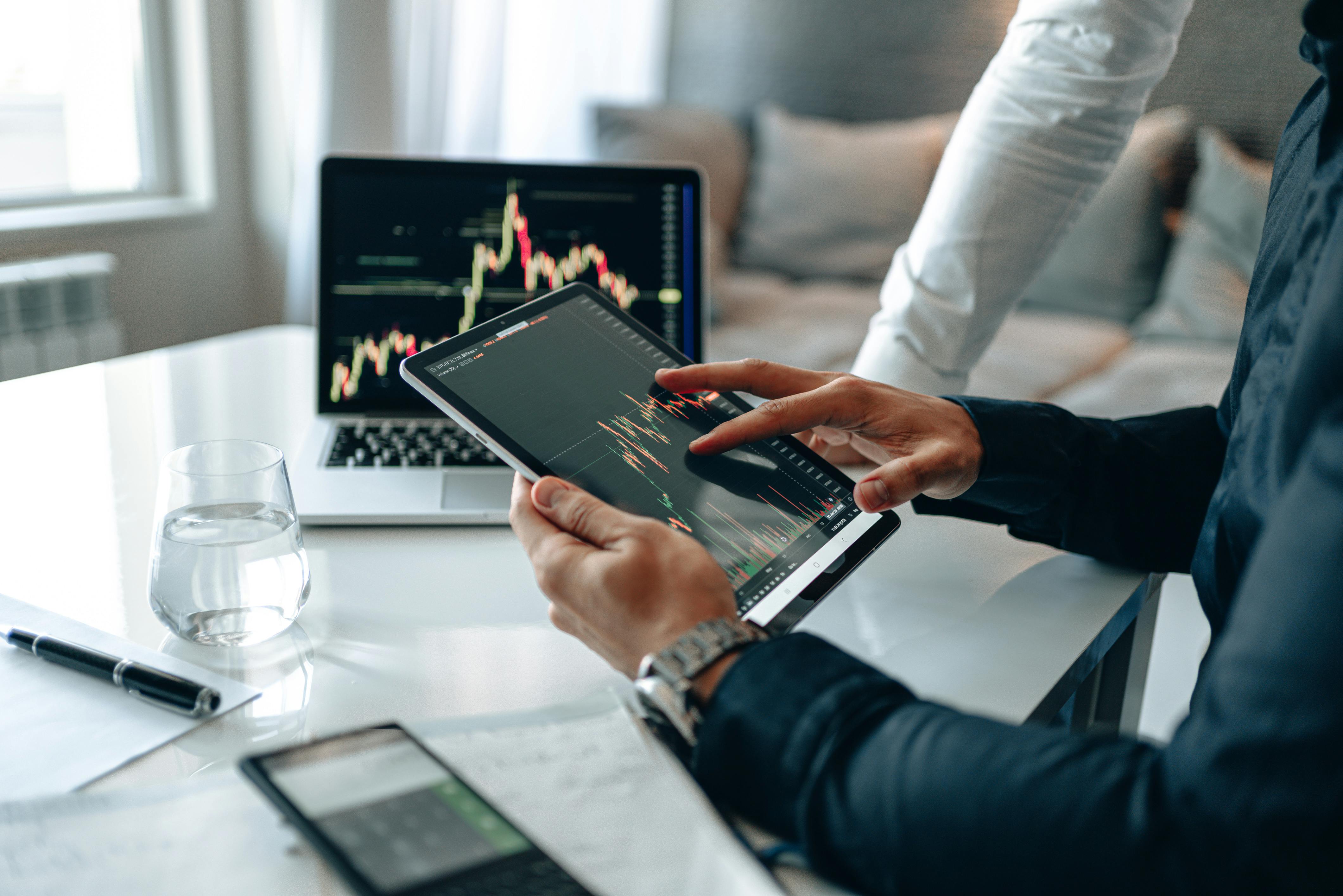 Exploring the Fast-paced World of Stock Markets: Insights from Broker Journal
