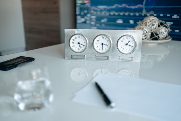 AlphaTradeZone on Pexels