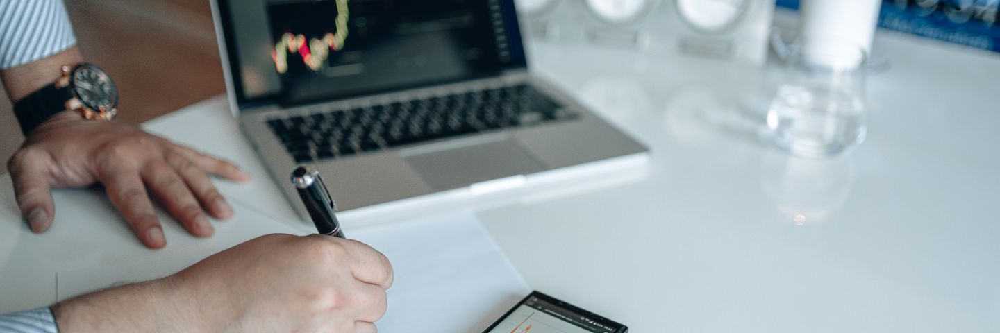 分析ダッシュボードの画面のイメージ写真
