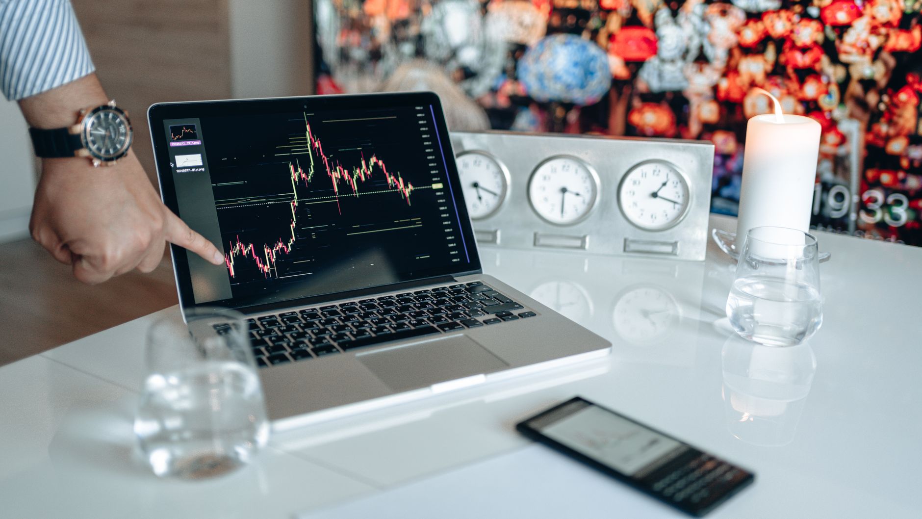 Market Volatility Deepens as Tech Sector Weakness Triggers Sell-Off