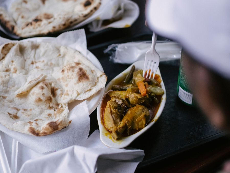 Murgh Korma + Pav