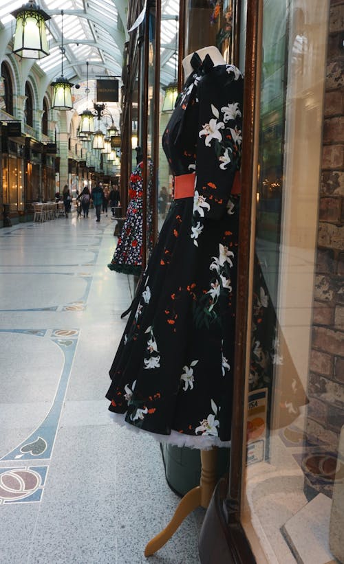 Black and White Floral Dress on Mannequin