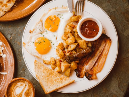 Free Fried Food on White Round Plate Stock Photo