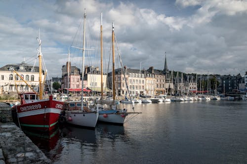 Kostenloses Stock Foto zu boote, bootfahren, dockt