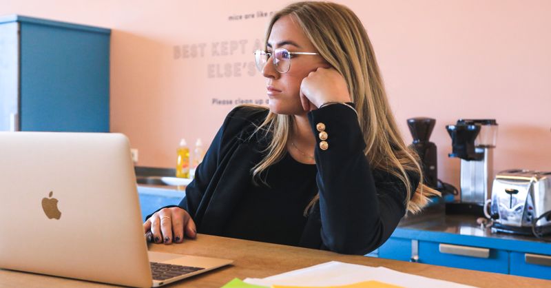 Travail dissimulé : comment repérer les abus et réagir en tant que salarié