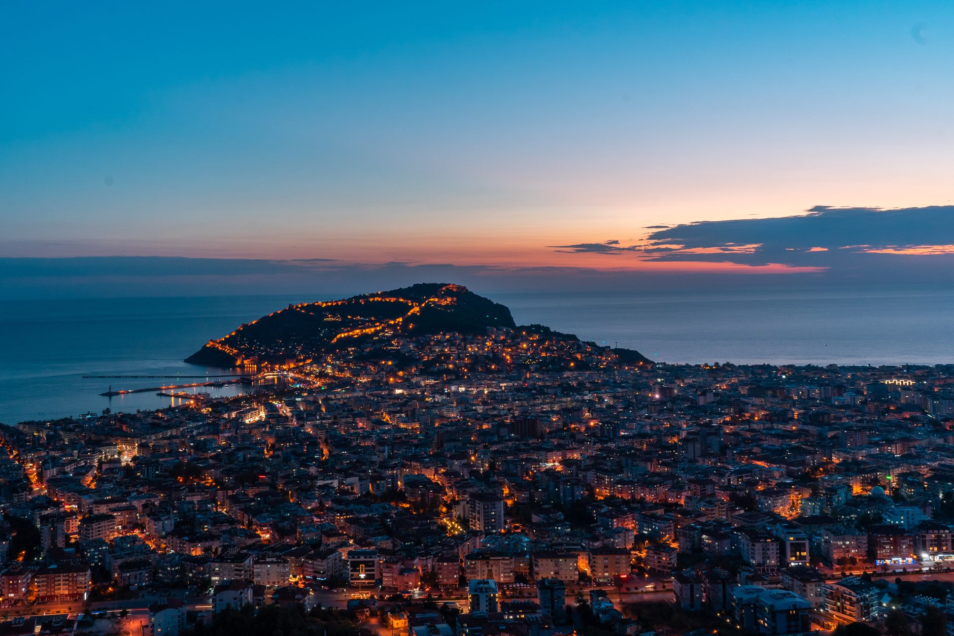 Fastighetsinvesteringar i Alanya: En Komplett Guide till Den Lokala Marknaden