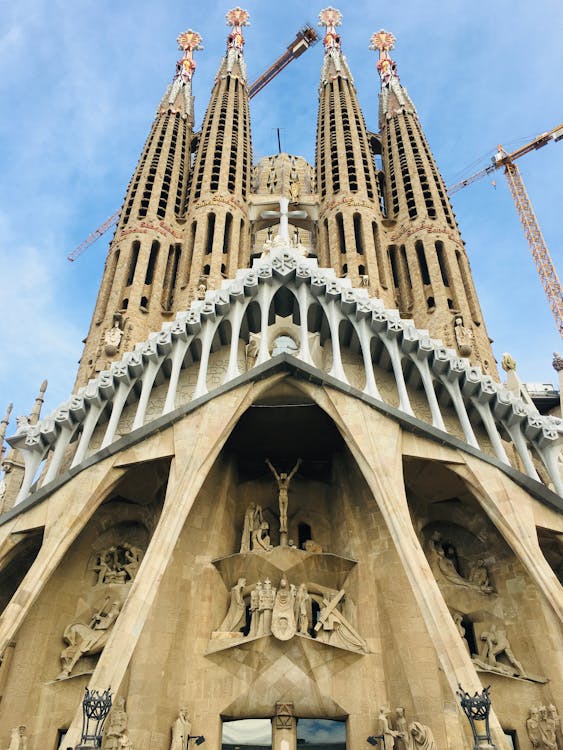 Sagrada Familia Cathedral · Free Stock Photo