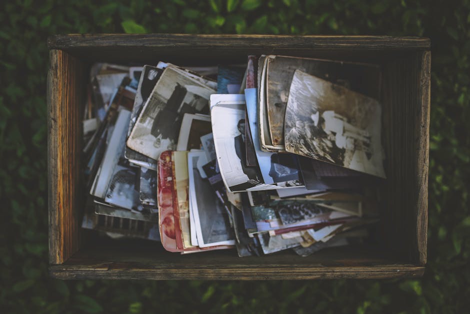 Old photos in the wooden box